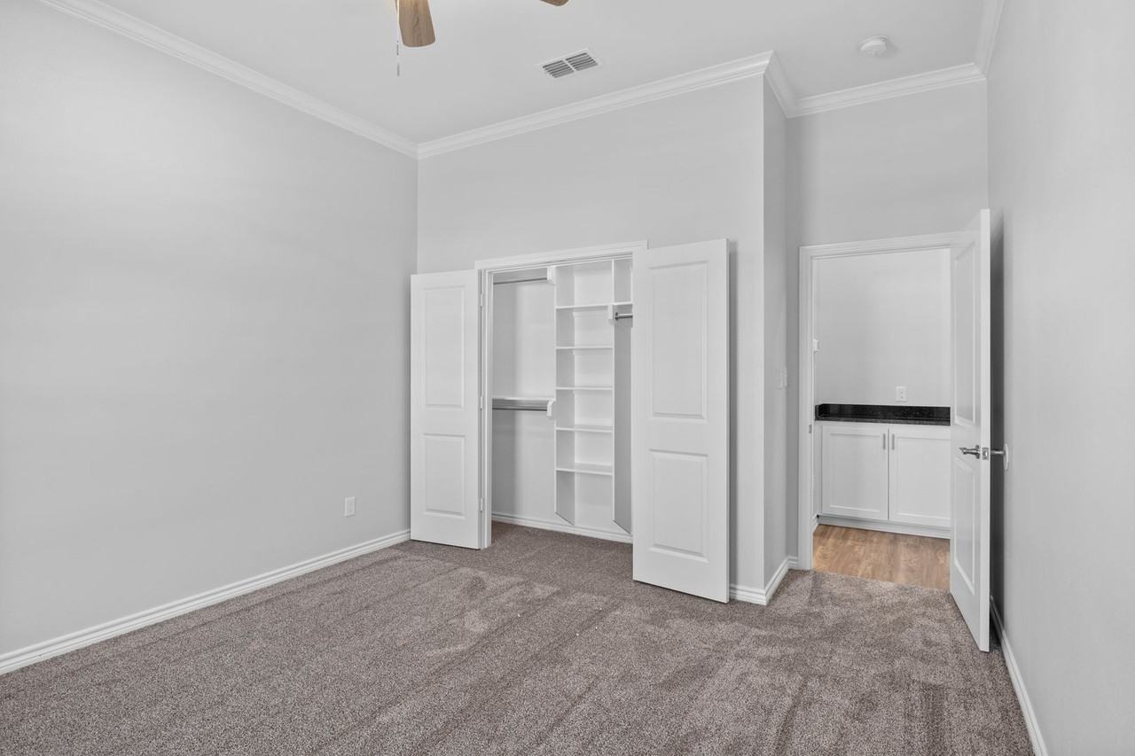 11500 Noble Young Blvd - Photo 5 of 50