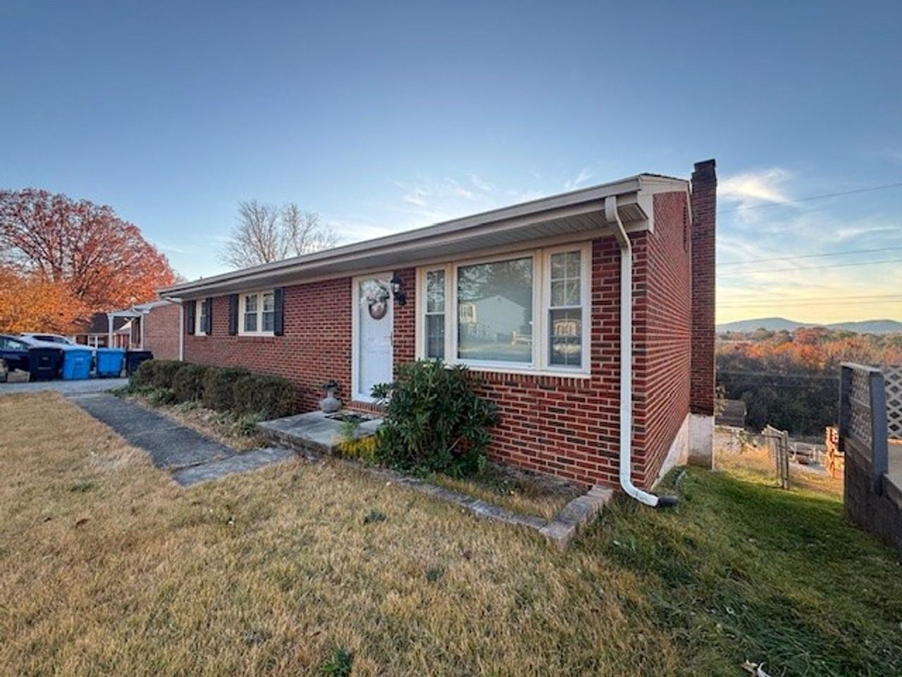 4523 Long Acre Drive Northeast - Photo 2 of 30