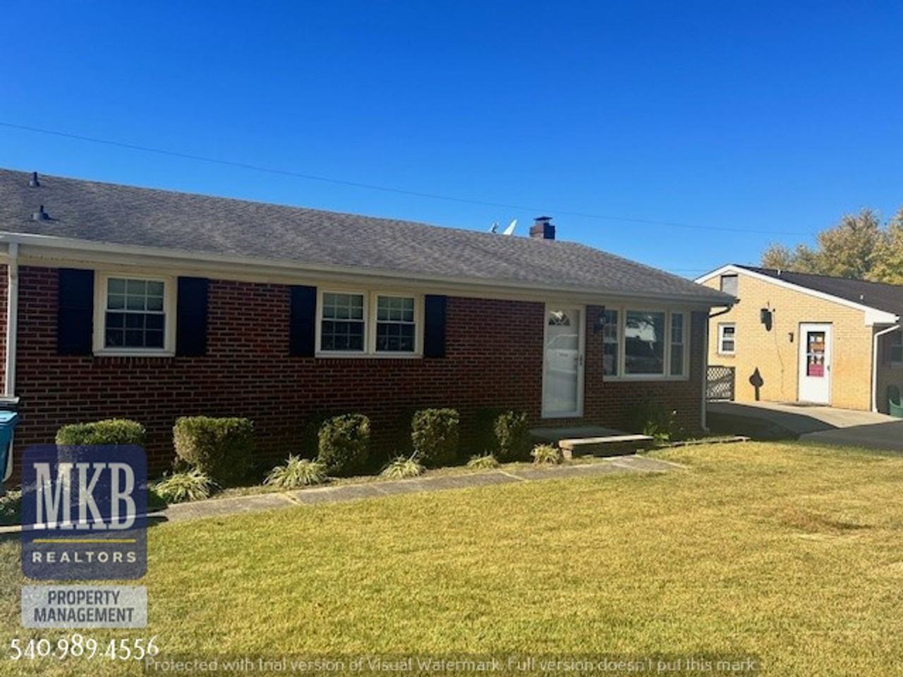 4523 Long Acre Drive Northeast - Photo 3 of 30