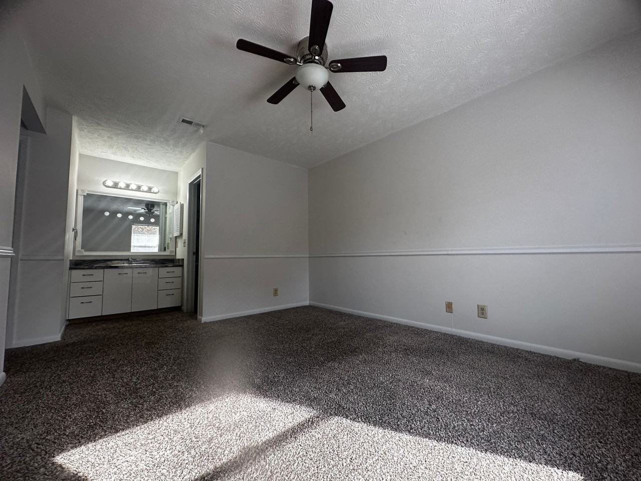 6764 Willowbrook Dr #9 - Photo 7 of 8