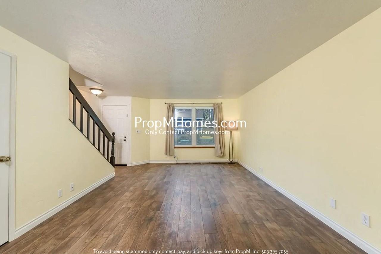 7500 Southwest Elmwood Street - Photo 2 of 24
