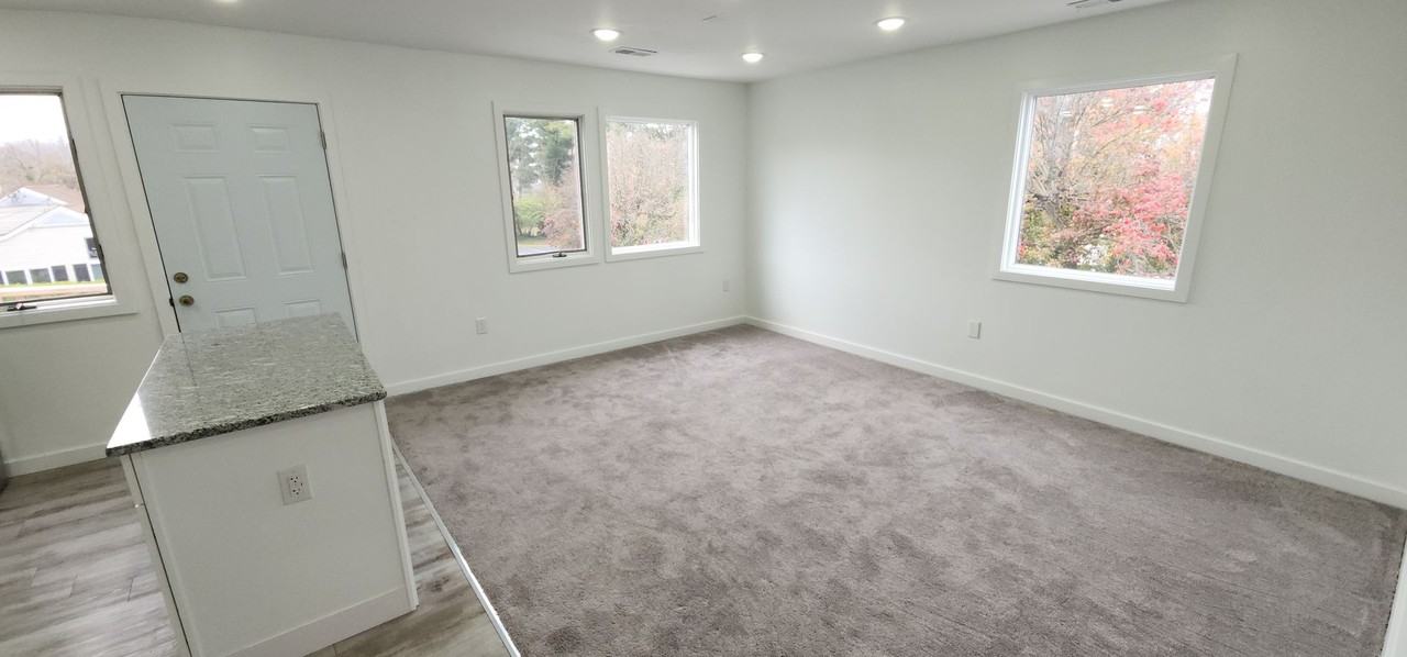 454 East Germantown Pike - Photo 3 of 18