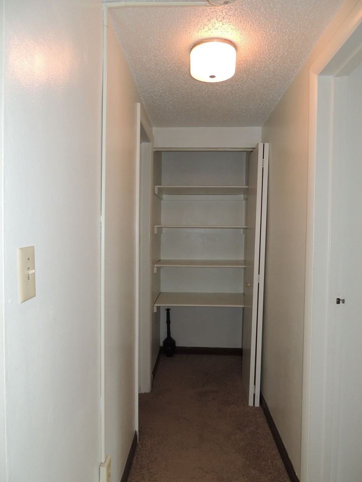 421 East Beaver Avenue - Photo 7 of 11