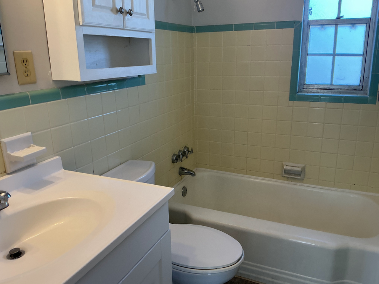 627 Carolyn Drive - Photo 6 of 12