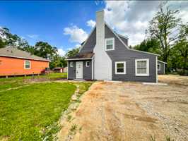 featured image of 2555 Pierce Street