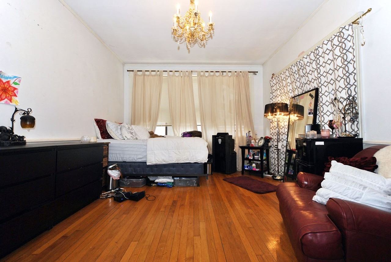 212 Saint Paul Street - Photo 6 of 8