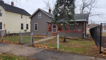 featured image of 1127 Liberty St