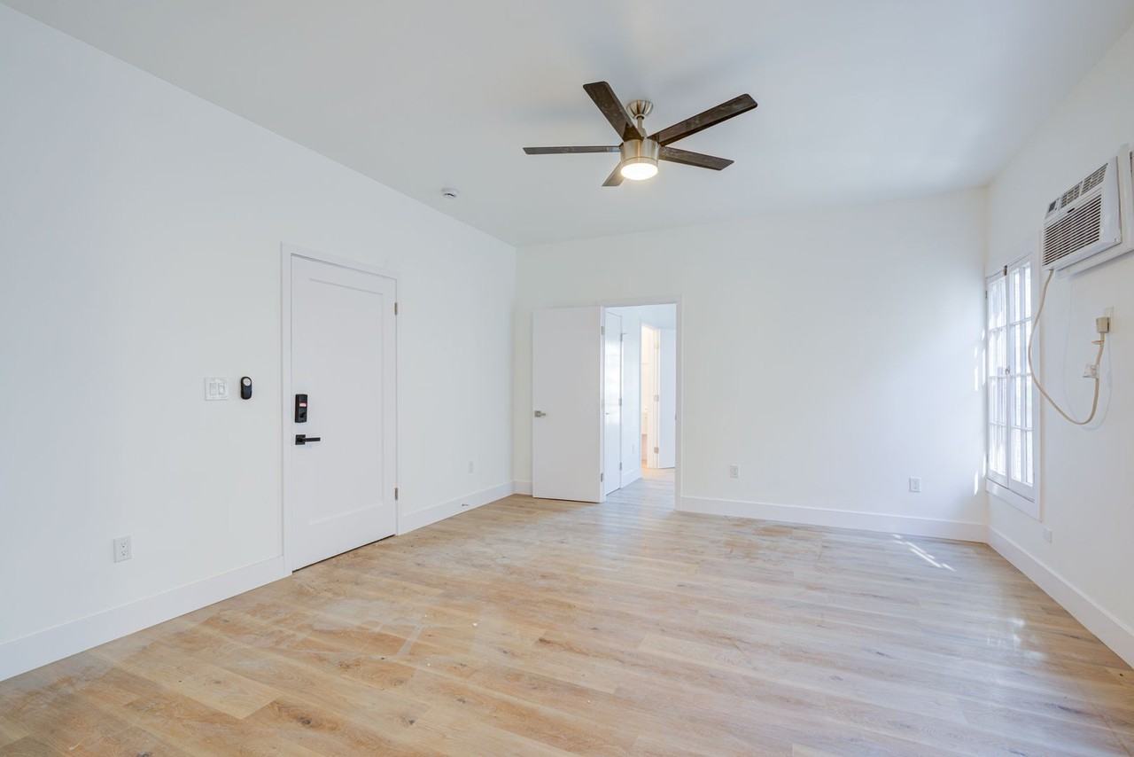 Lexington Residences - Photo 2 of 24