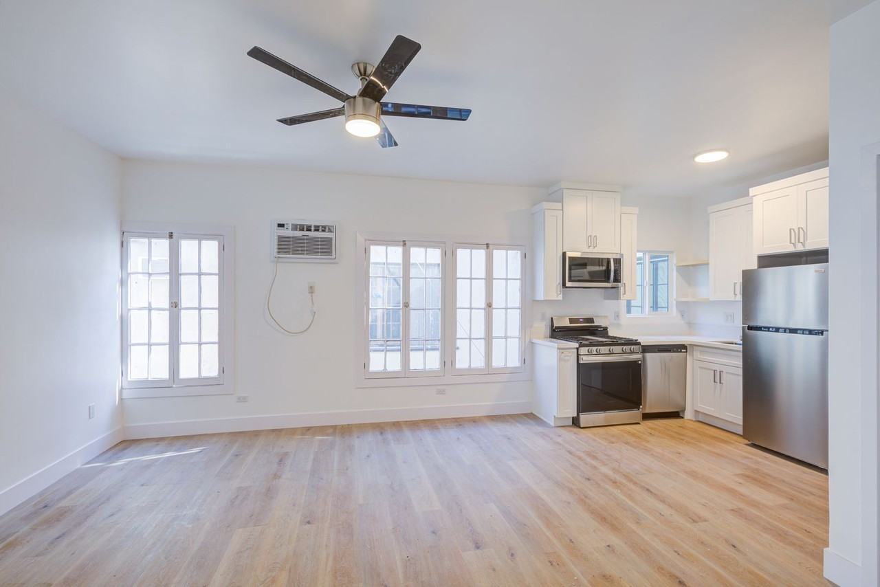 Lexington Residences - Photo 4 of 24