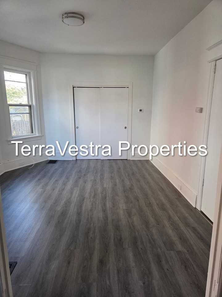 28 W Madison Ave - Photo 5 of 9