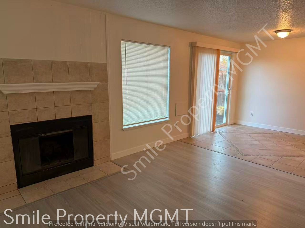 330 S Heather St - Photo 3 of 10