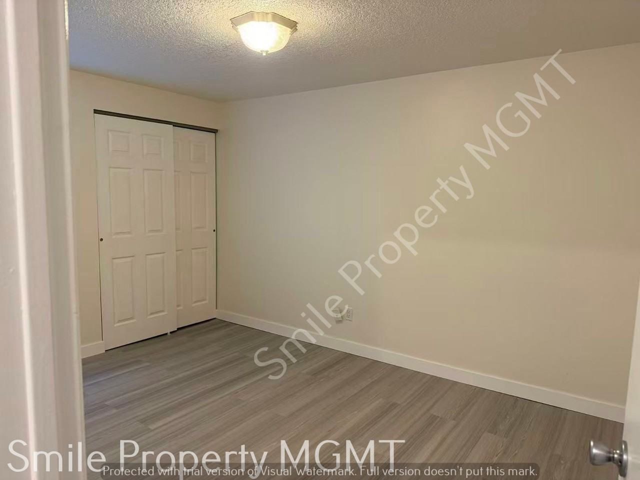 330 S Heather St - Photo 7 of 10