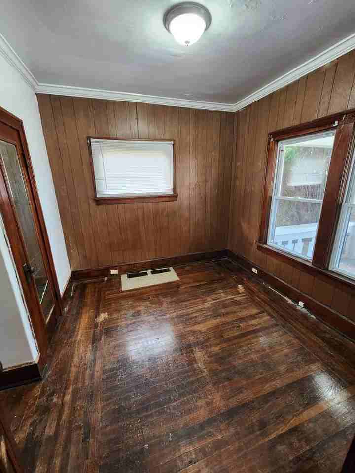 1816 E 34th St - Photo 3 of 31