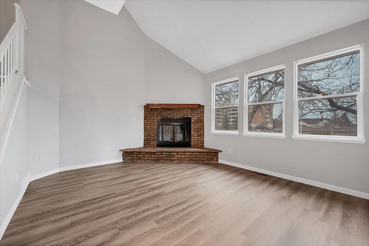 8005 W 90th Dr - Photo 4 of 17