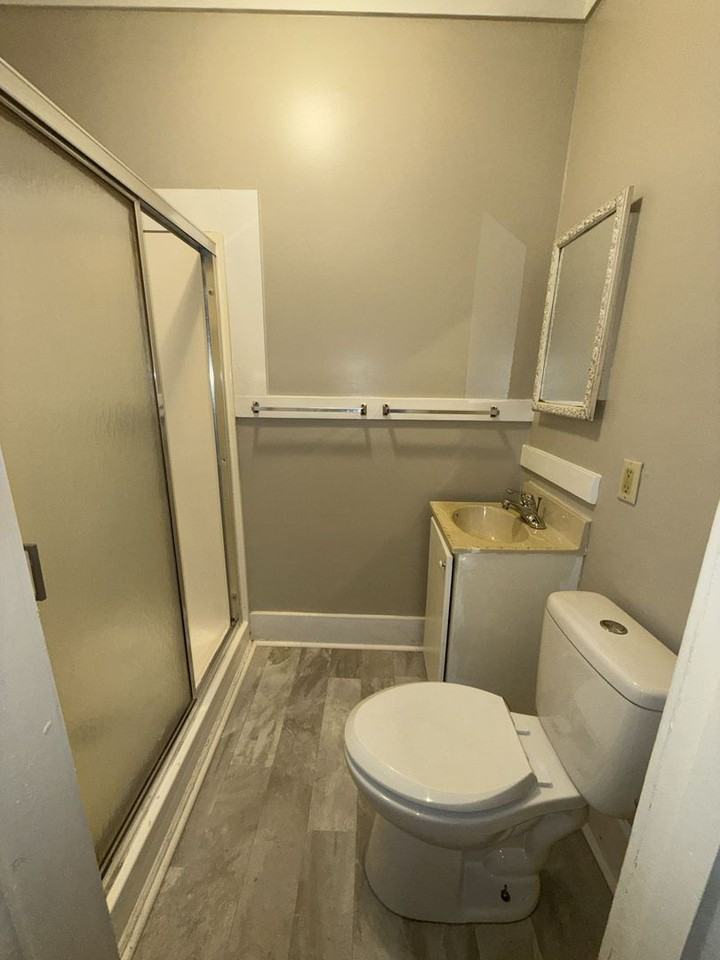 1424 West 4th Street - Photo 7 of 7