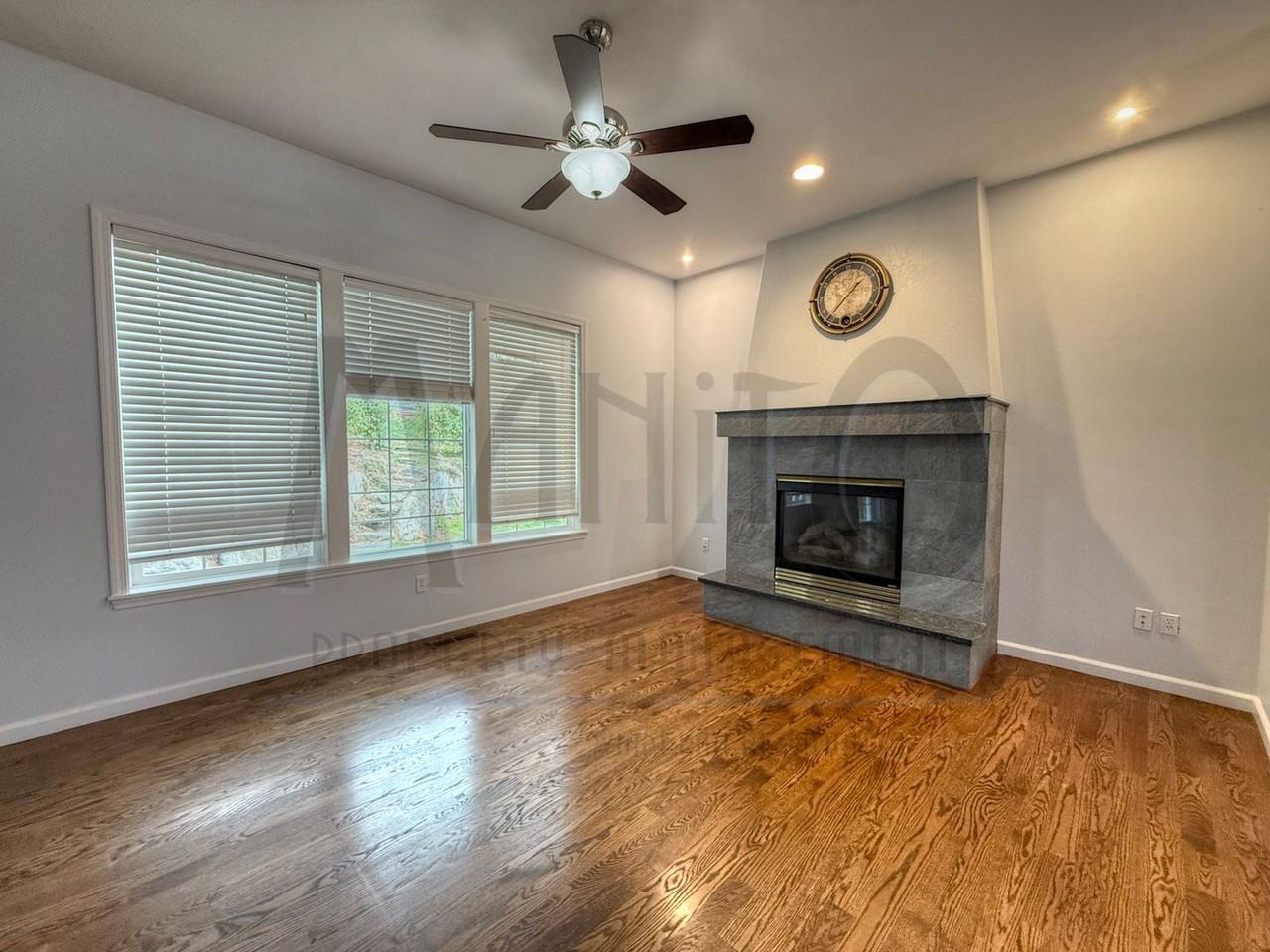 6728 S Moran View St - Photo 3 of 24