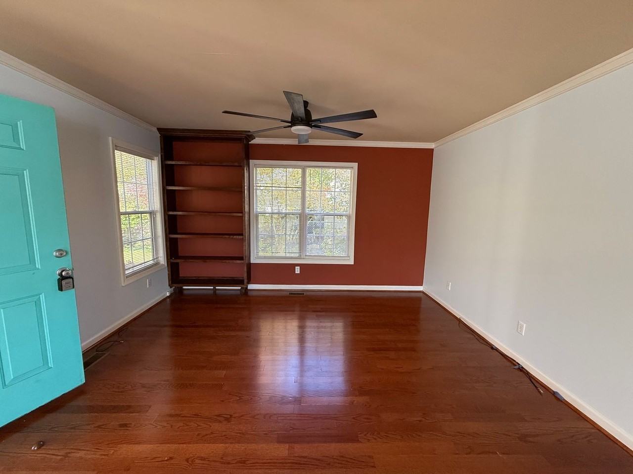 504 9th Street Southwest - Photo 7 of 28