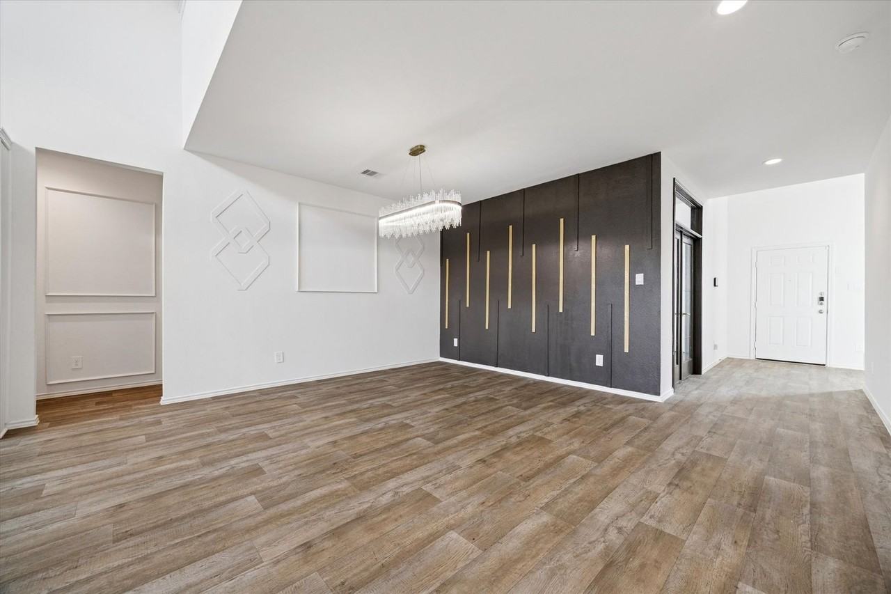 2938 Bur Landing Ln - Photo 6 of 21