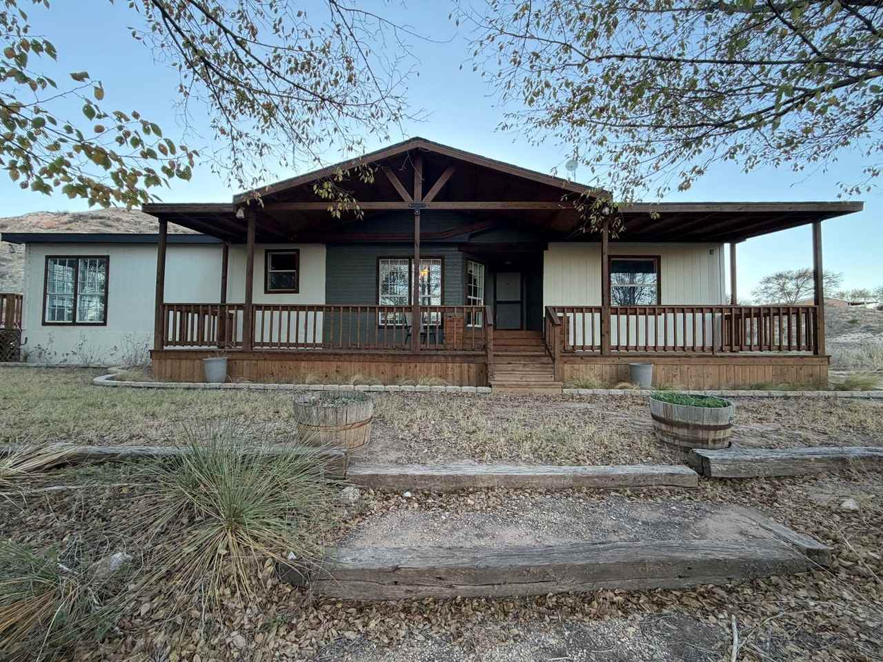 11120 Gentry Lane - Photo 2 of 17
