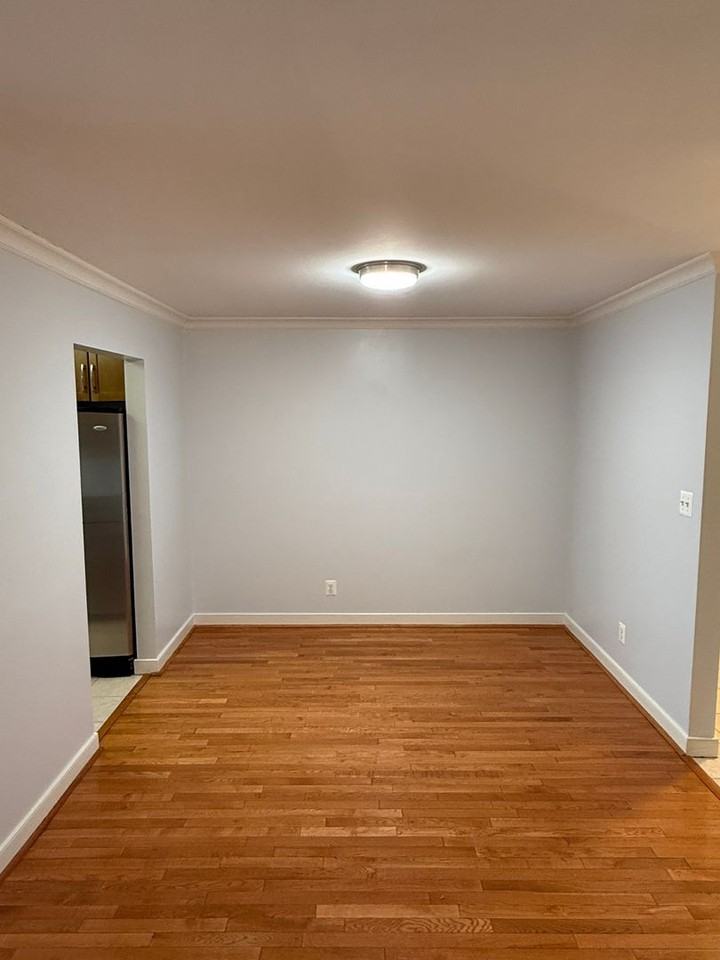 302 Hilltop Lane - Photo 5 of 22