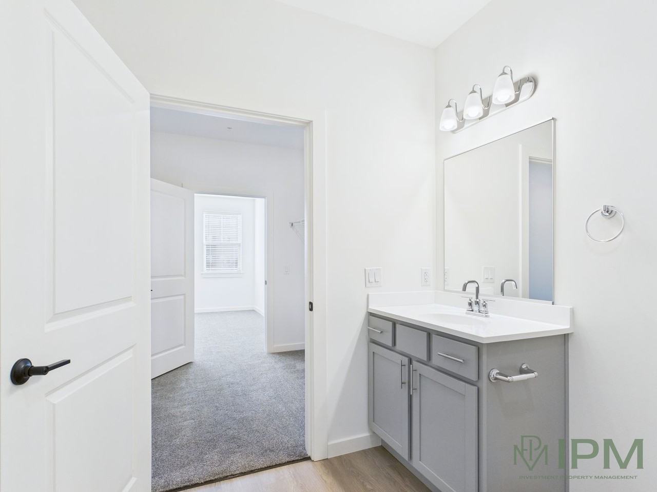 15 North Apartments - Photo 3 of 40