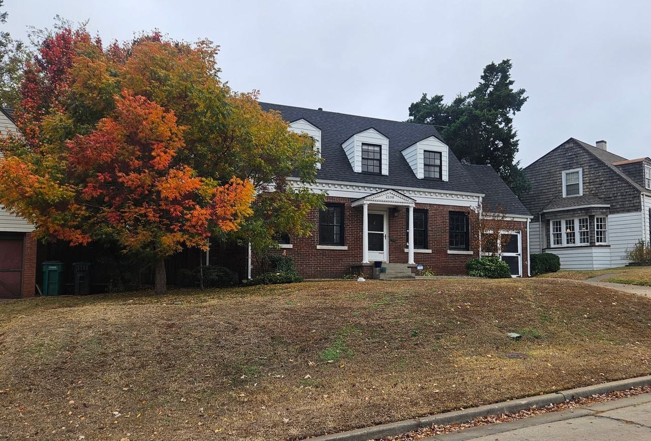 2108 Northwest 25th Street - Photo 2 of 49