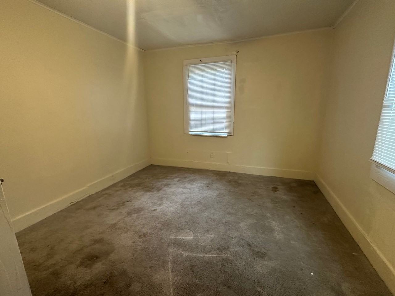 106 Nora St - Photo 5 of 6