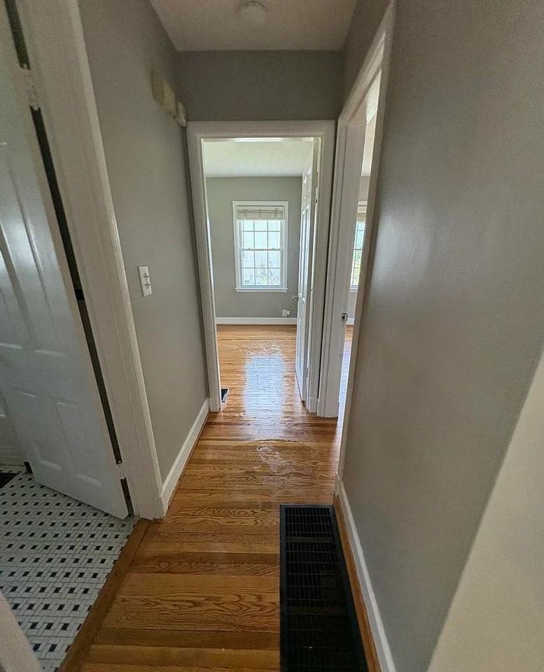 323 Monohan Dr - Photo 5 of 13