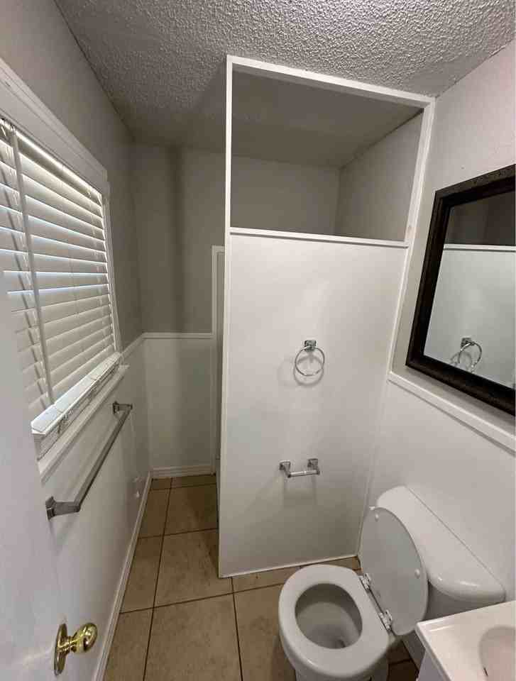 2714 36th St - Photo 7 of 11