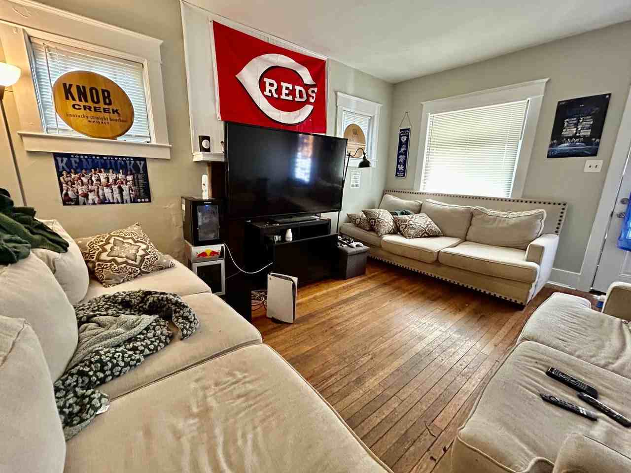 123 Westwood Dr - Photo 3 of 20