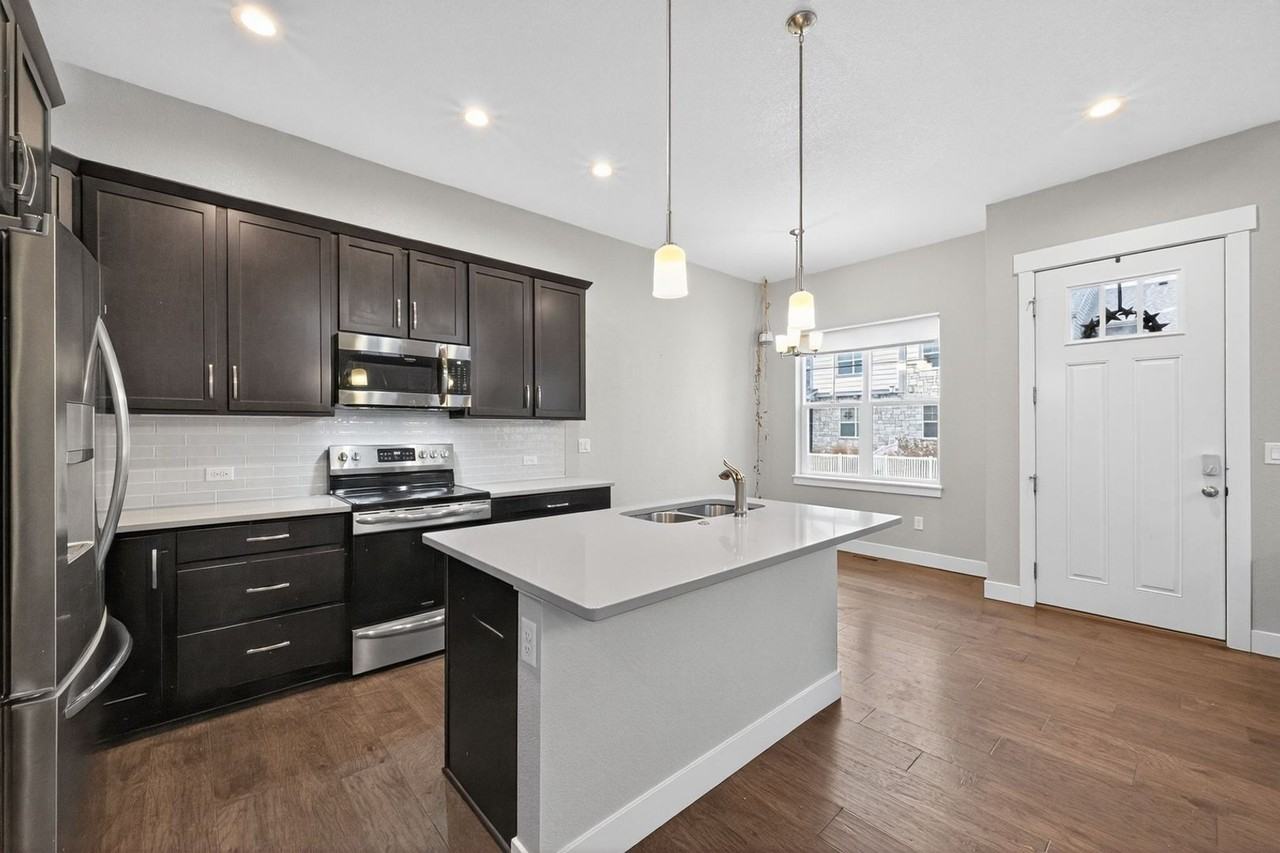 8479 Cromwell Dr - Photo 6 of 31