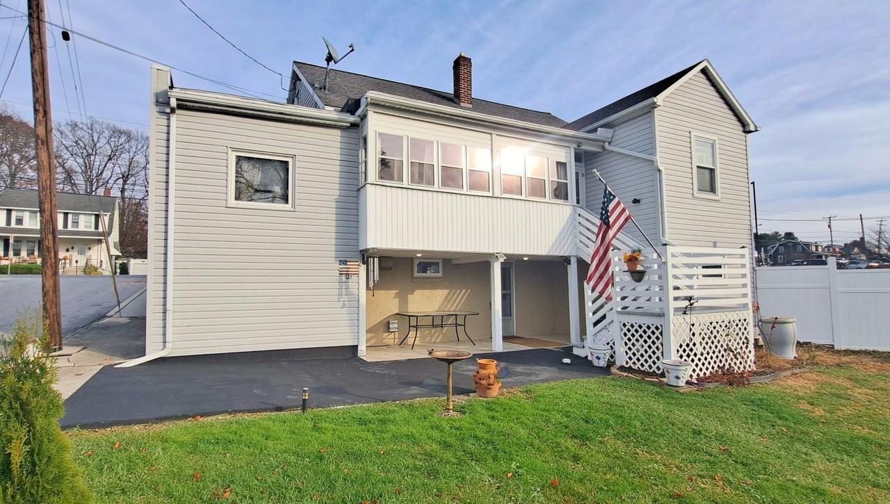 1201 Baltimore Street - Photo 2 of 25