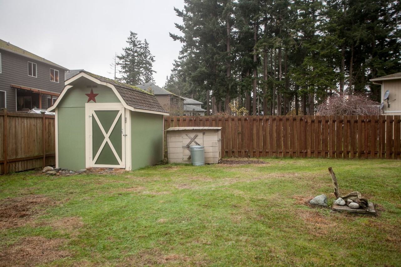 1205 Nw Crosby Ave - Photo 6 of 20