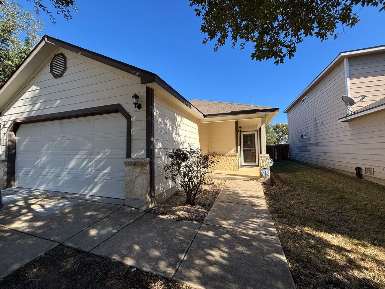 9210 Silver Vis - Photo 2 of 13