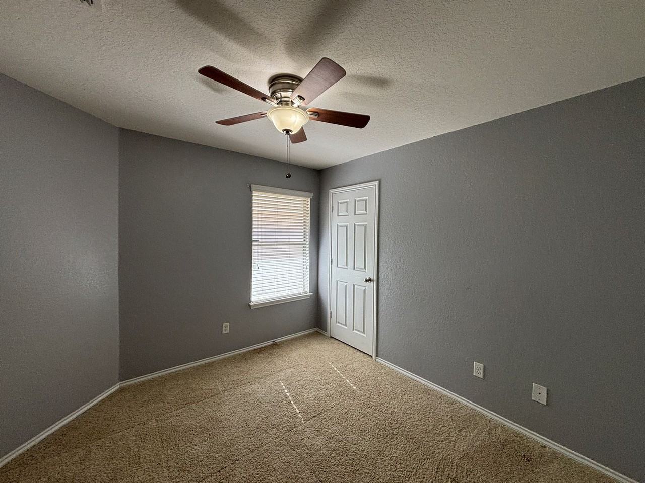 9210 Silver Vis - Photo 7 of 13