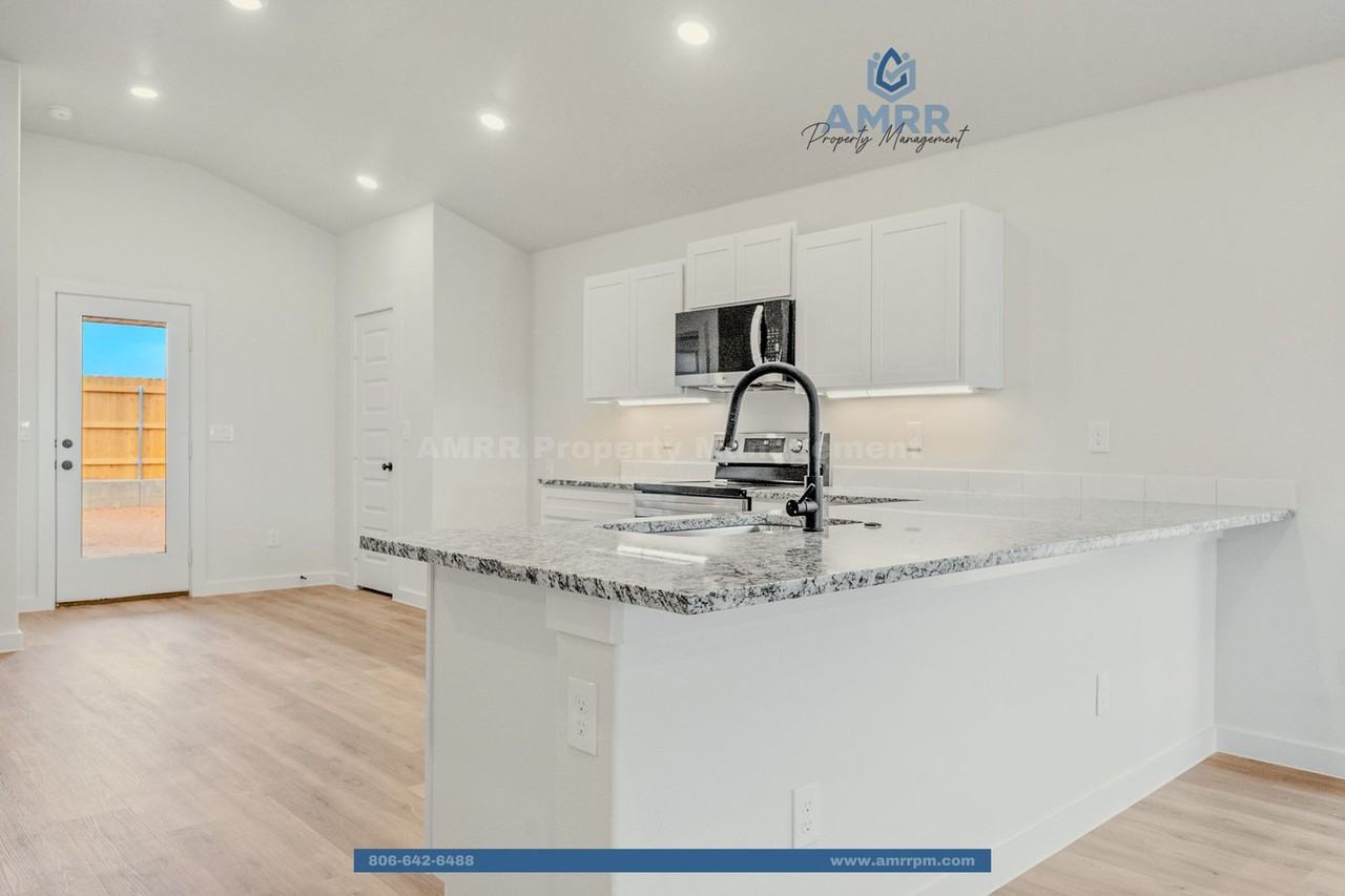 2025 Cottonwood Avenue - Photo 6 of 20