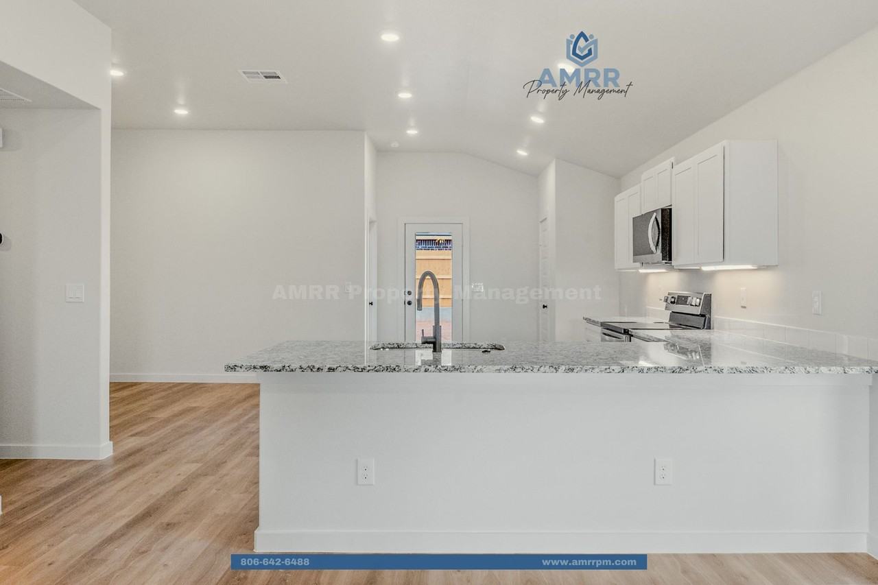 2025 Cottonwood Avenue - Photo 7 of 20