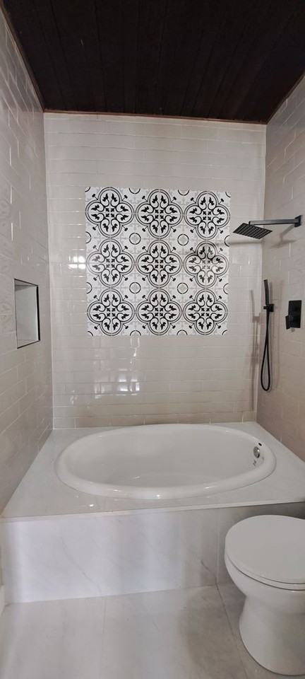 290 E B St - Photo 7 of 38