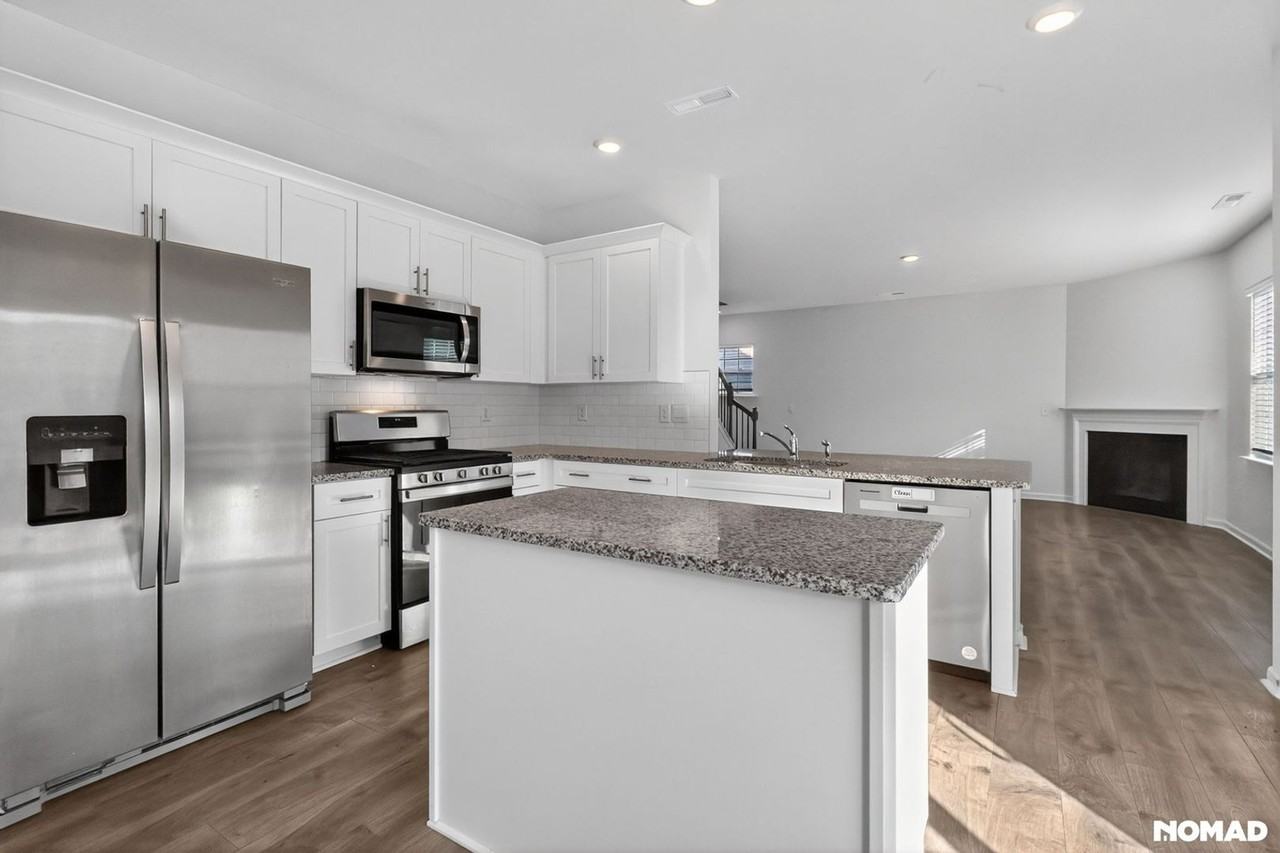 504 Crux Rd - Photo 5 of 31