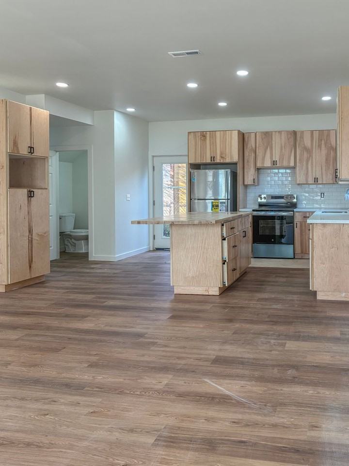 7735 Se 77th Pl - Photo 3 of 17