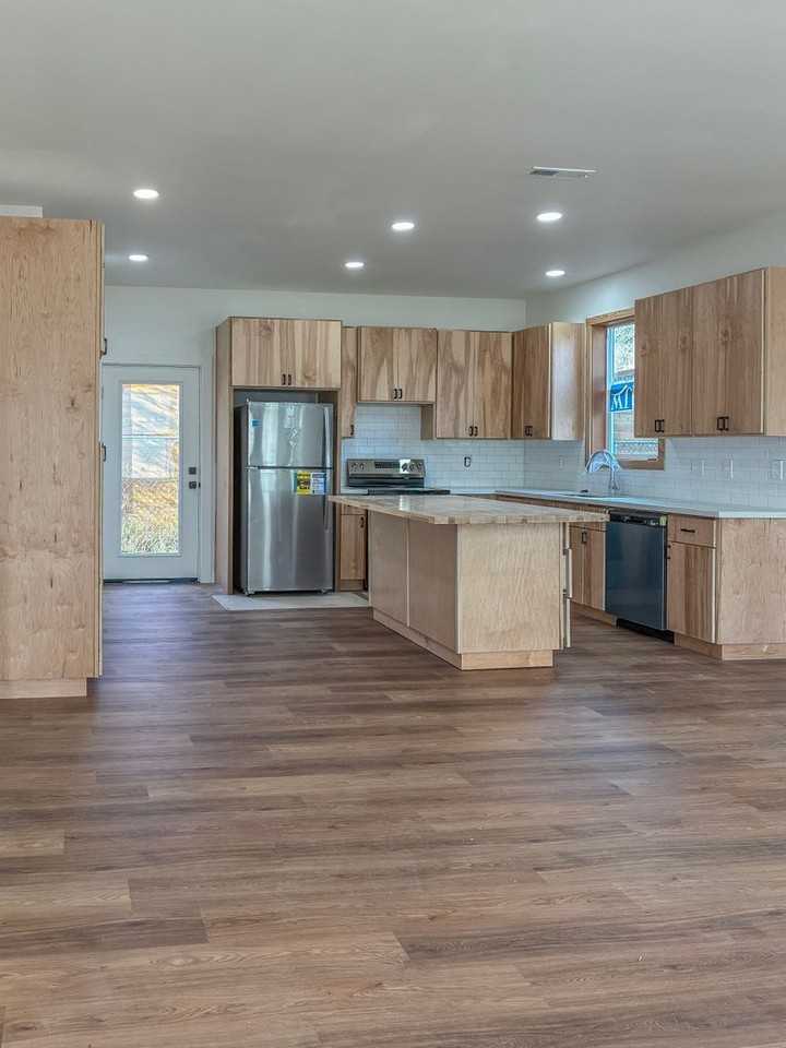 7735 Se 77th Pl - Photo 2 of 17