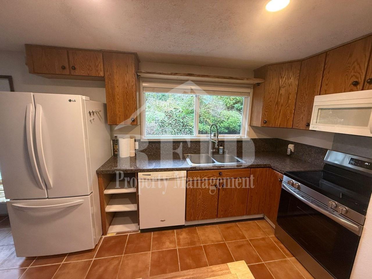 10144 Banner Rd Se - Photo 6 of 31