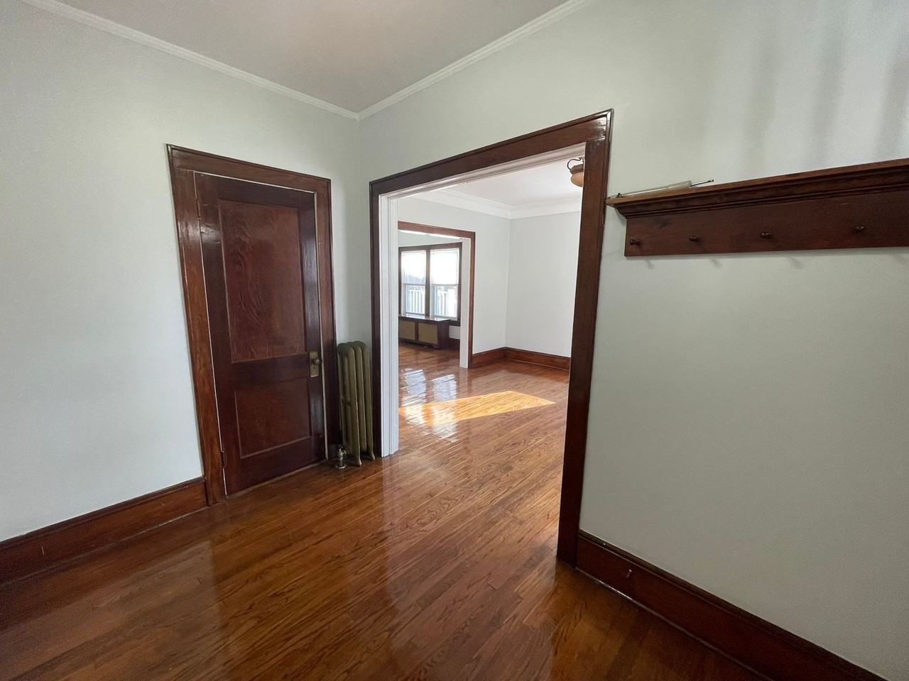 25 South Onota Street - Photo 2 of 17