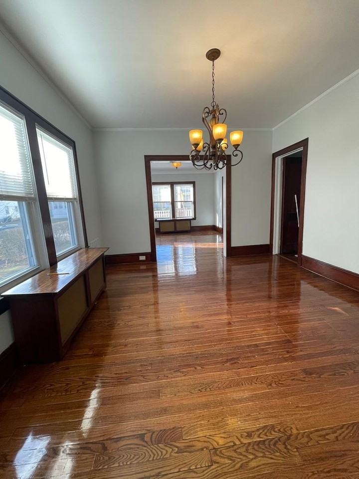 25 South Onota Street - Photo 3 of 17