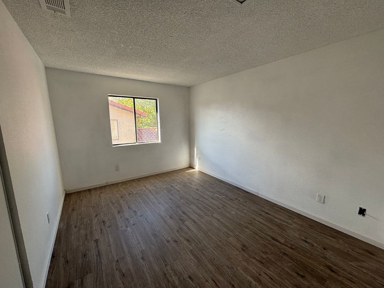 816 East Avenue J 12 - Photo 2 of 9