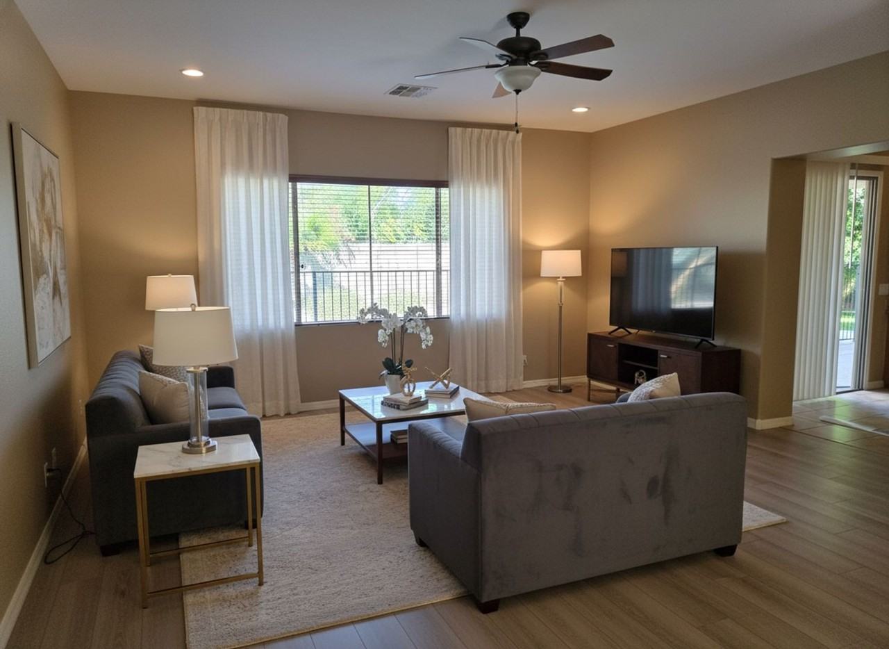 16758 W Apache St - Photo 5 of 14