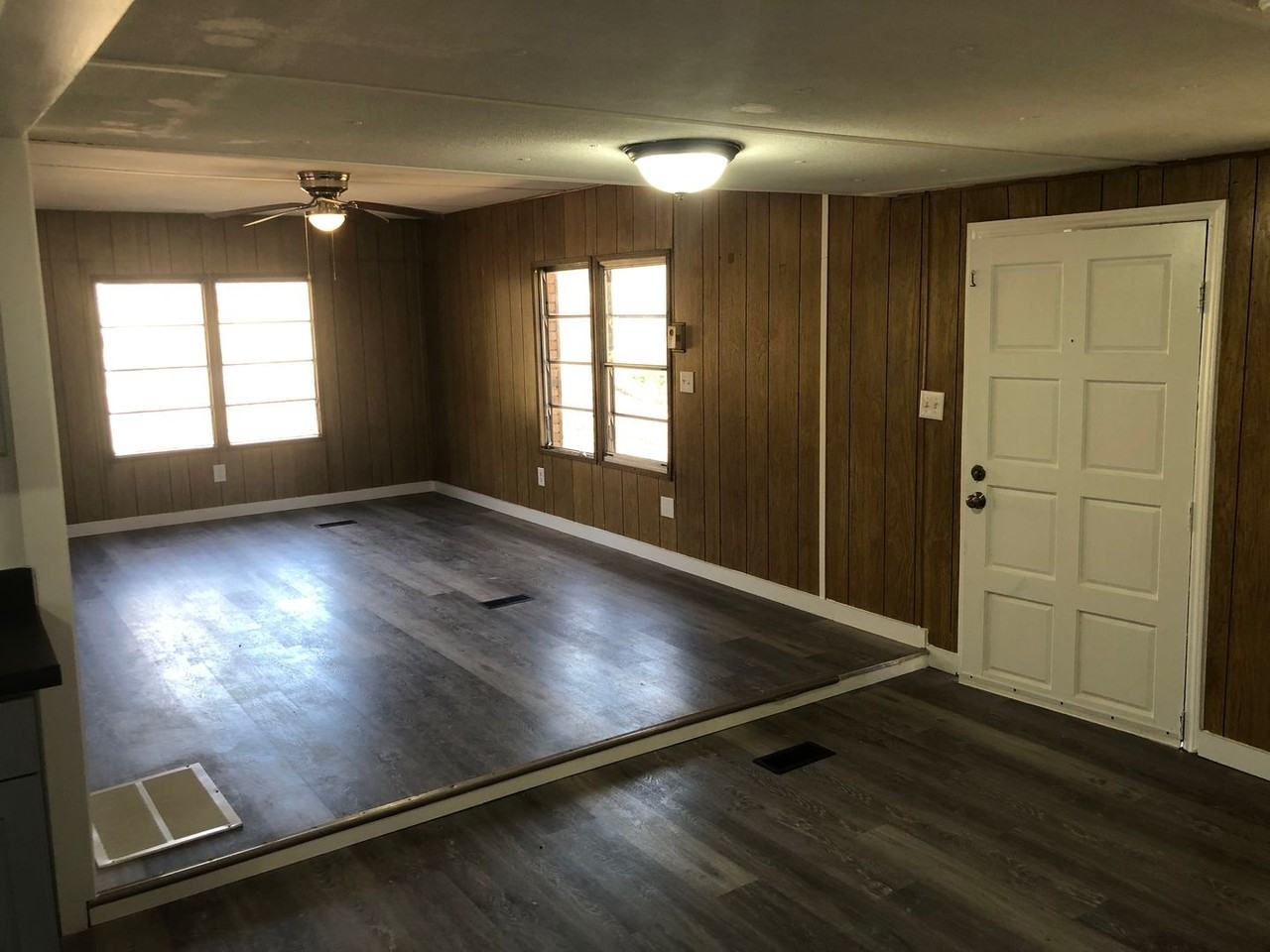 1690 Oakdale Dr - Photo 4 of 14