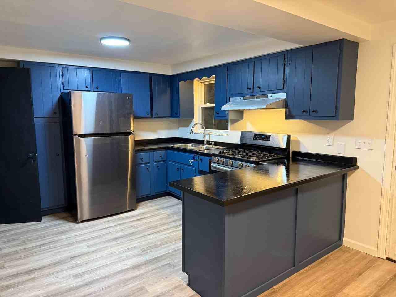 803 7th Street - Photo 2 of 13