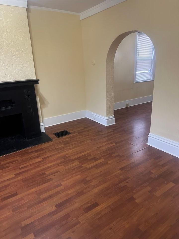 226 Merrimac St - Photo 5 of 12