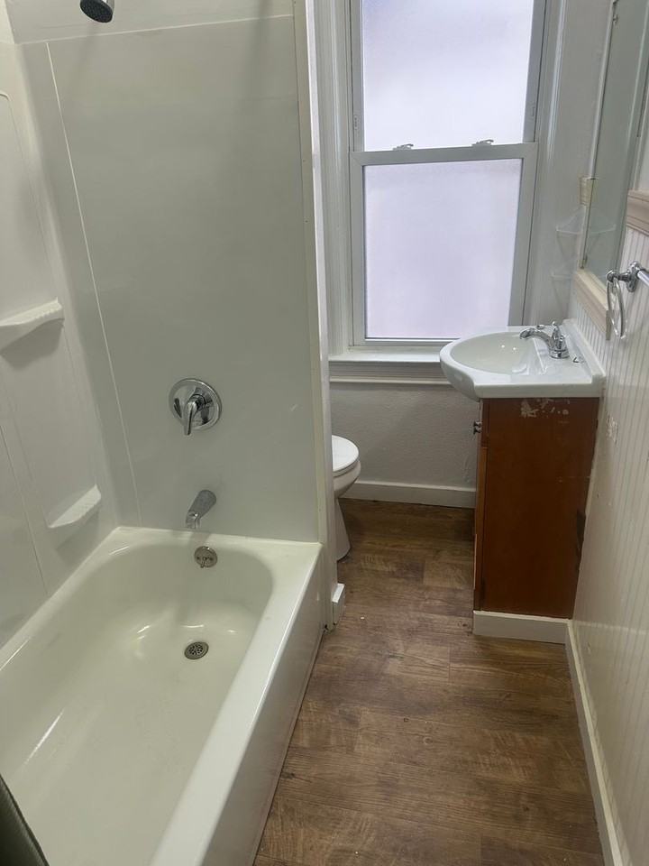 226 Merrimac St - Photo 7 of 12